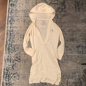 Abercrombie long sweater dress in cream S
